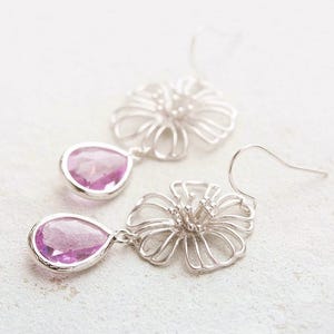 Silver Filigree Flower Lilac Purple Glass Drop Earrings, Lilac Wedding Earrings, Bridesmaid Gift, Flower Dangle Earrings, Gift for women her