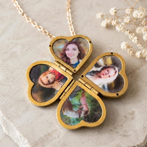 Family Photo Locket Necklace, Gold Brass Clover Necklace, Open Heart Locket Necklace, Family Jewelry, Personalized Gift for Mom Wife