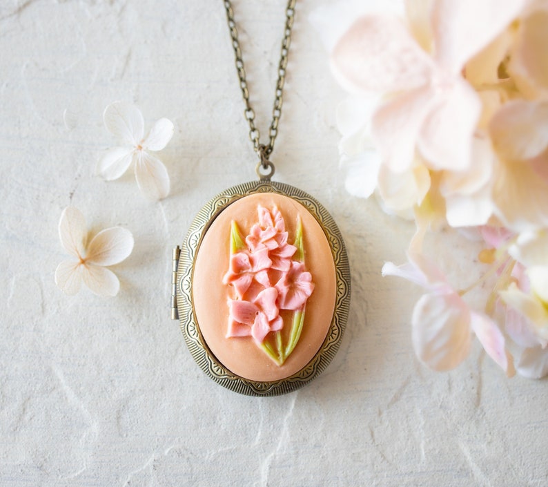 Pink Gladiolus Flower Cameo Locket Necklace, Personalized Photo Locket Necklace, Large Oval Brass Locket, Gift for Wife Girlfriend Mom image 1