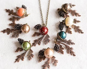 Oak Leaf Acorn Pearl Pendant Necklace: Autumn Woodland Jewelry