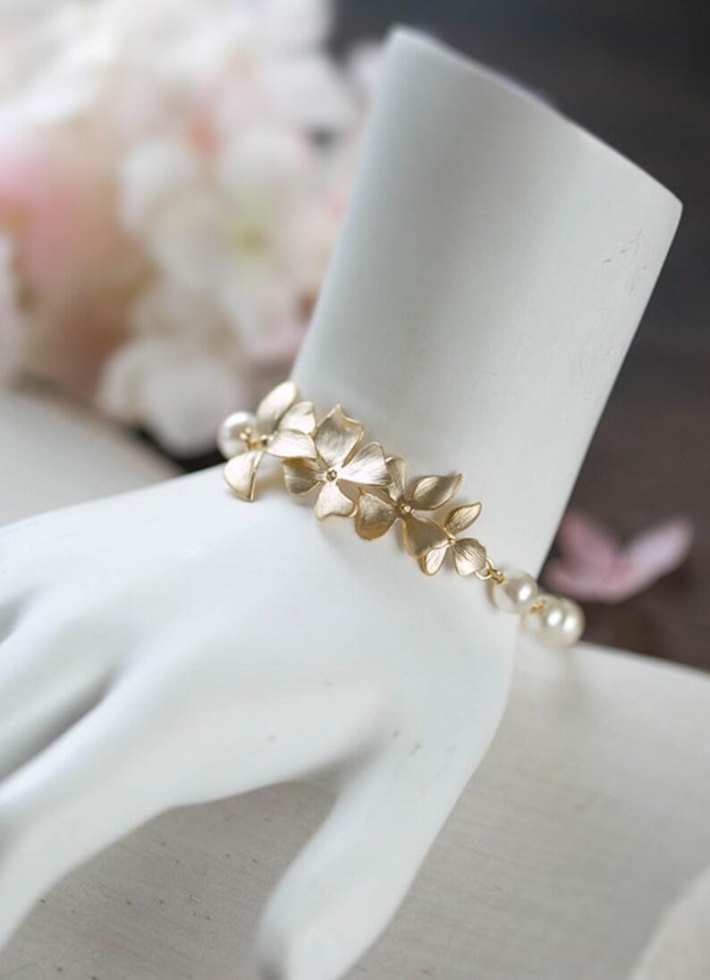 Bridal Bracelet Bridesmaid Bracelet Gold Orchid Flower Cream Etsy