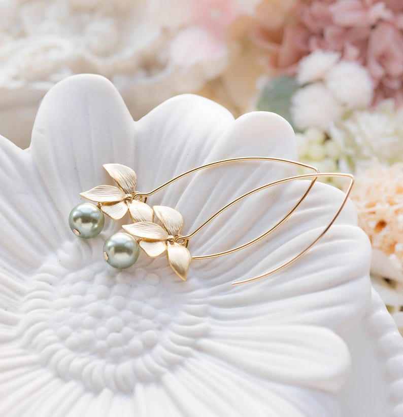 Sage Green Pearl Earrings with Gold Flower, Olivine Sage Green Wedding Bridal Earrings, Gift for Wife Girlfriend Mom daughter sister for her image 2