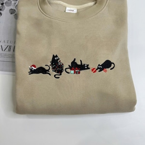 Cute cat embroidered Christmas sweatshirt