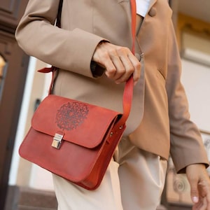 Corall Leather Crossbody Bag with Indian Mandala Embossing – Handmade Leather Purse – Stylish Satchel with Compartments – Boho crossbody