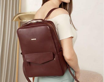 Mochila urbana de cuero hecha a mano: bolso para portátil de mujer con bolsillo exterior