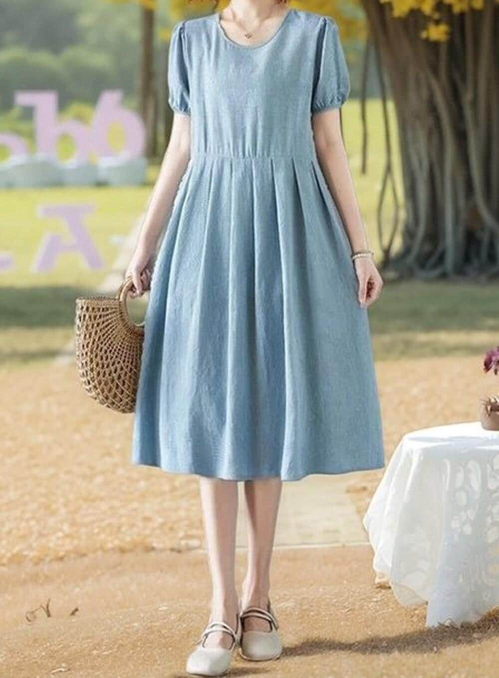 tomoyo - long-sleeve star embroidery a-line midi dress Lace and Crepe Mermaid A-Line Wedding Dress with See-Through Bodice 14 main image 1