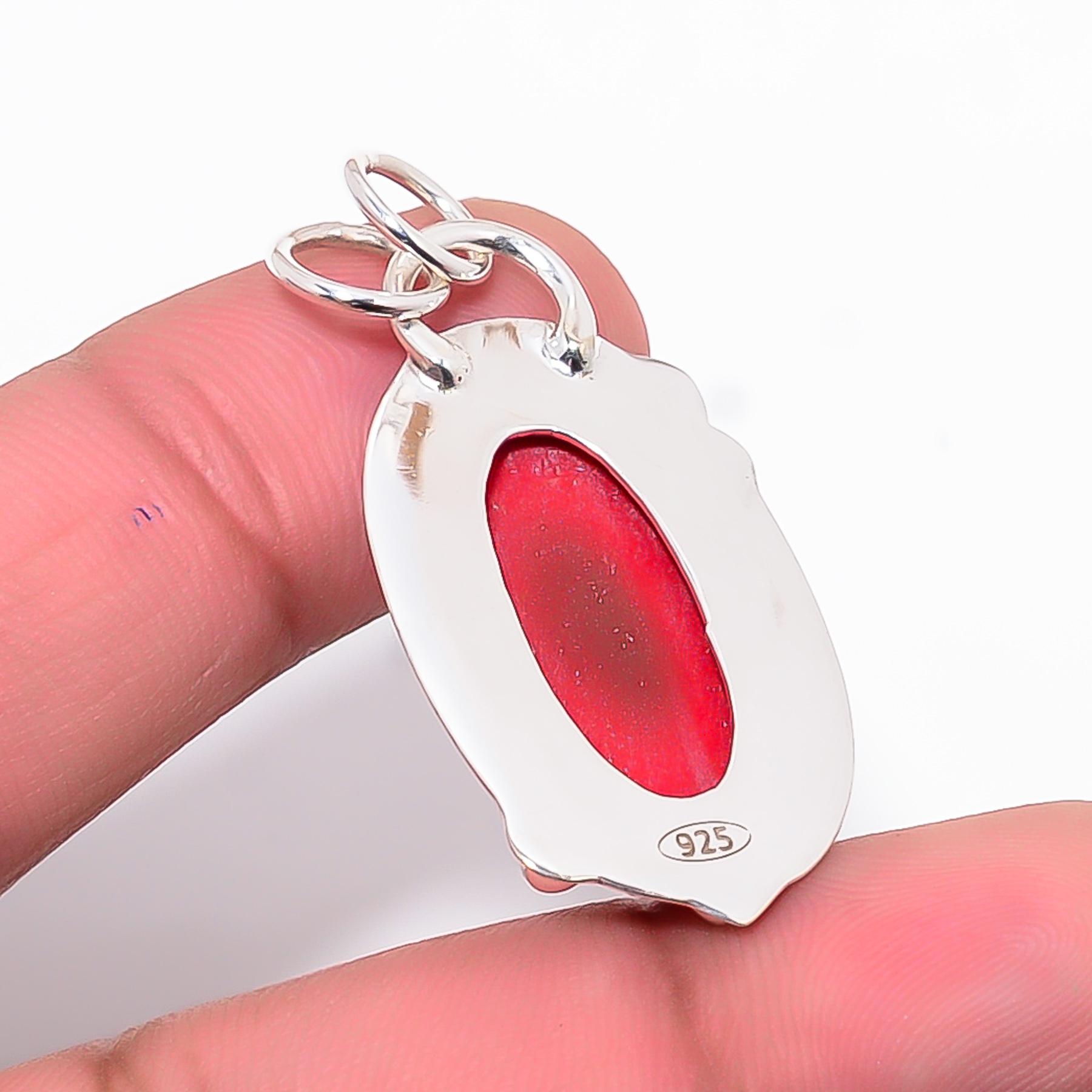 レッドコーラルスターリングシルバーペンダント、ハンドメイドベゼル