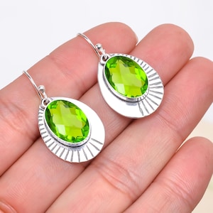 Green Peridot Gemstone Solid 925 Sterling Silver Jewelry Earring, Handmade Earring, Drop Earring, Peridot Silver Jewelry, Boho Earring.