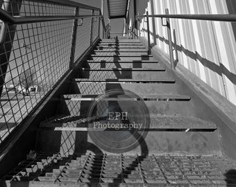 Escaleras en blanco y negro