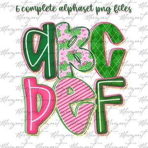 Pu&ograve; includere: Alfabeto colorato con le lettere dalla A alla F in verde, rosa e bianco. Le lettere hanno un effetto 3D con dettagli glitterati dorati. La lettera B presenta un motivo a trifogli. Il testo "6 complete alphaset png files" &egrave; in alto.