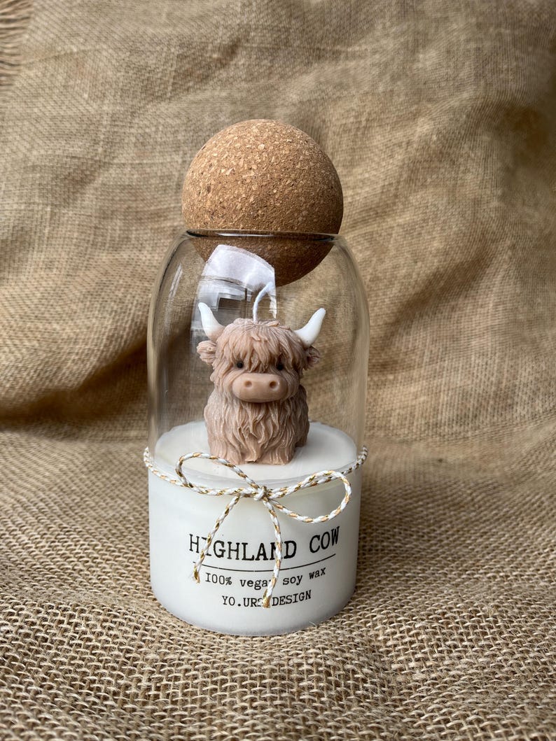 Highland Kuh Kerze Geschenk für Highland Kuh Liebhaber personalisierte Herbstkerze große benutzerdefinierte Kerze im Glas Bild 1