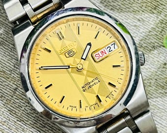 Klasyczny automatyczny zegarek Seiko 5 | Tarcza z żółtym wzorem, wyprodukowany w Japonii