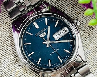 Vintage Seiko 5 Automatic Blue Dial 21Jewels Japan Made Wrist Watch