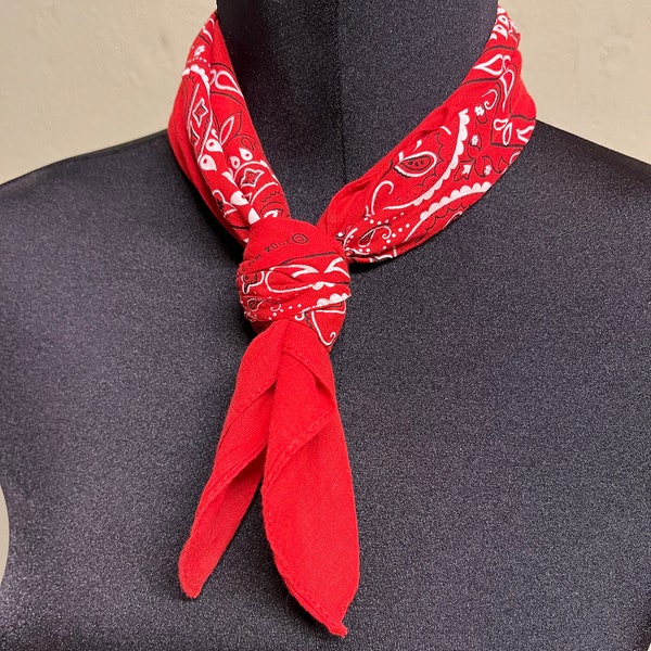 Vtg 2004 red cotton bandana scarf