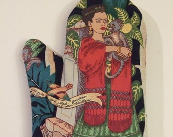 Frida in Red Oven Mitt, Bridesmaid, Gift, Bachelorette, Barbecue, Art, Artsy, Christmas, Novelty, Bisexual