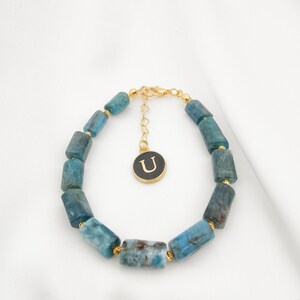 Pulsera de apatita natural – Cuentas gruesas de piedras preciosas azules – Joyería unisex personalizada – Regalo para ella o para él – Única