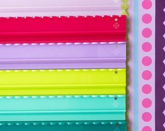 Scalloped acrylic mahjong racks