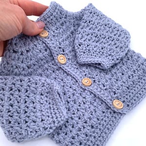 Handgefertigte Häkeljacke für Babys: Neugeborenen Strickpullover
