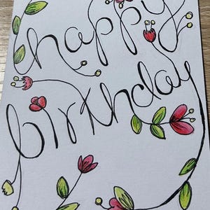 Cartão de aniversário floral feito à mão