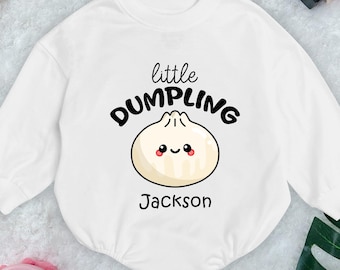 Baby-Strampler mit kleinem Teigtaschenmotiv, personalisierter lustiger Lebensmittel-Body mit Namen, niedlicher Baozi-Babybody, bezauberndes Geschenk für Babys