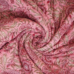 Pink Floral Block Printed Quilt, Thanksgiving Cotton Quilt, Jaipuri Rajai Quilt Indian Bedding, Boho Bedspread home decor, cotton quilt, floral quilts, winter quilts, block printed quilt, kantha quilt, comforter quilt, cotton batting, puff quilt, king size quilt, queen size quilt, kantha blanket, custom blanket