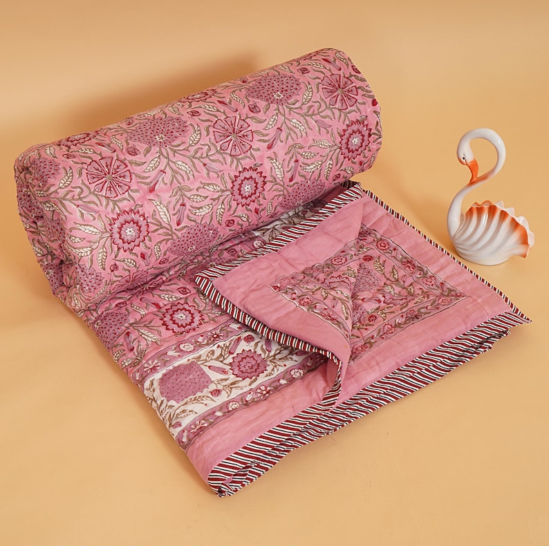 Pink Floral Block Printed Quilt, Thanksgiving Cotton Quilt, Jaipuri Rajai Quilt Indian Bedding, Boho Bedspread home decor, cotton quilt, floral quilts, winter quilts, block printed quilt, kantha quilt, comforter quilt, cotton batting, puff quilt, king size quilt, queen size quilt, kantha blanket, custom blanket