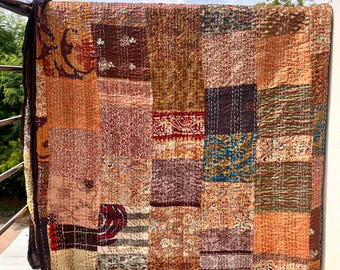Indiase handgestikte zijden patchwork Kantha quilt, hippie beddengoed, sprei, boho bohemian bedovertrek, plaid, Gudari, kingsize, queensize, tweepersoons