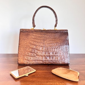 Vintage Croc Embossed Leather Frame Bag Brown Top Handle 60s 70s Structured Handbag With Mirror & Coin Purse