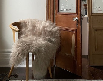 Grand jeté en peau de mouton islandais | LIN - Luxe minimaliste et confortable, décoration scandinave hygge esthétique, un excellent cadeau Livraison gratuite