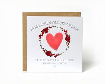 Gepersonaliseerde kaart voor een huwelijksjubileum met rozen, met namen, felicitaties voor het 10-jarig huwelijksjubileum, rode rozenkrans in hartvorm, cadeau voor het 10-jarig jubileum