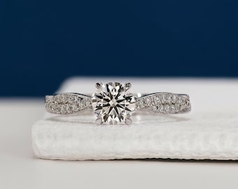 Anillo solitario con diamante redondo de laboratorio de 1,55 ct certificado por IGI / Oro o plata