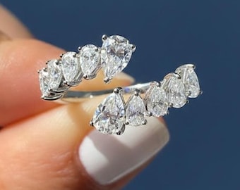 Anillo con diamante sintético en forma de pera de 3,50 quilates, claridad VVS2 F (oro de 10K/14K/18K)