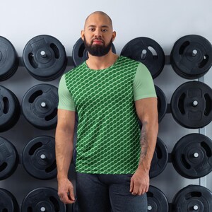 Men&#39;s athletic t-shirt