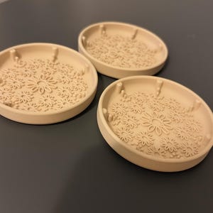 3D Printed Brush Scrubber | Makeup Cleaning Mat | Floral Design | Makeup Accessory