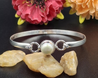 Sterling Silber Perlen Armreif: Eleganter minimalistischer Schmuck