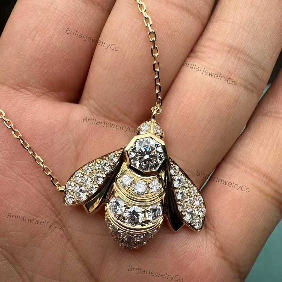 Gucci bee necklace - Etsy 日本
