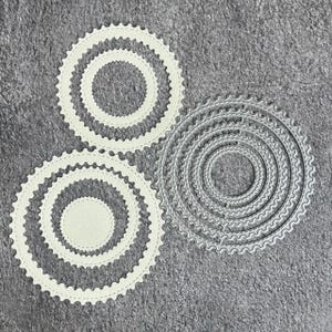 5pcs Circle Metal Cutting Dies, Nesting Stitched Round Frame Die Cuts for Scrapbooking, Card Making, Paper Crafts