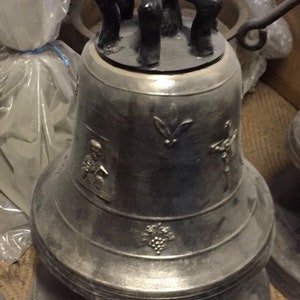 Cloche d'église orthodoxe 34-35 kilos