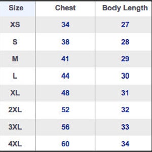 Puede incluir: Tabla de tallas para ropa con medidas en pulgadas para el pecho y la longitud del cuerpo. Las tallas incluyen XS, S, M, L, XL, 2XL, 3XL y 4XL.