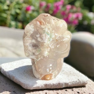 Flower Agate Skull Carving, Mardi Gras Mask, Hand carved Crystal for Meditation, Witchy Decor image 4