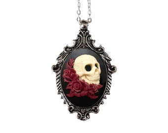 Cream and Black Victorian Style Skull Roses Cameo Necklac , Day of the Dead, Vintage Ornate Antique Silver