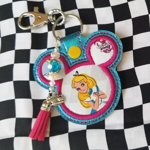 ALICE IN WONDERLAND CHESHIRE CAT KEY CHAIN CLIP FOR PURSE BAG FOB BACKPACK