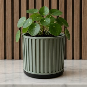 Ribbed Planter with Drainage Tray, Modern Fluted Plant Pot, Sage Green Indoor Planter, Housewarming Gift