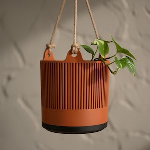 Hanging Planter Indoor with Drainage Saucer, Modern Fluted Plant Pot, Pothos Hanger, Housewarming Gift