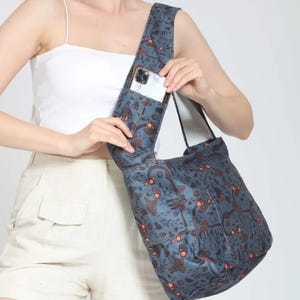 Tote Bag With Phone Pocket, Natural Tote Bag, Boho Bag, Handmade Bag, Grocery Bags, Beach Bag, Shoulder Bag, Zipper Closure, Gift for Her