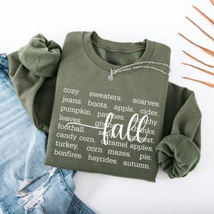 Hello Fall Sweatshirt: Cozy Women&#39;s Thanksgiving Shirt