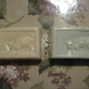 Unscented Goat milk soap made with coconut oil.