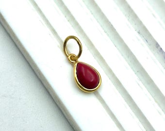 Pingente de coral vermelho, pingente de colar com pedra preciosa em forma de lágrima, pingente de cristal pequeno com moldura de ouro 14K, joia com pedra curativa para presente feminino