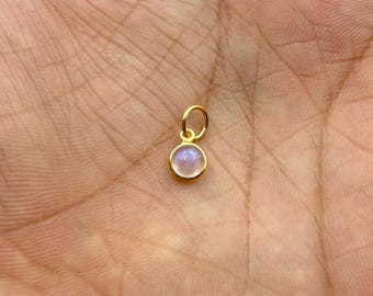 Pingente de pedra da lua banhado a ouro, joia delicada com cristal curativo, pequeno pingente redondo de pedra preciosa, colar boho minimalista, presente para mulheres