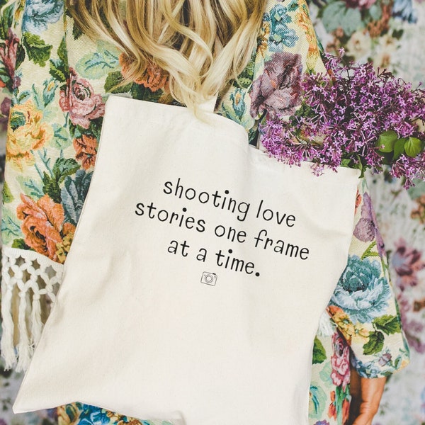 Gift for Wedding Photographer: Cute Elopement Photographer Tote Bag for Friend Opening a Photography Business, Photography Major Gift